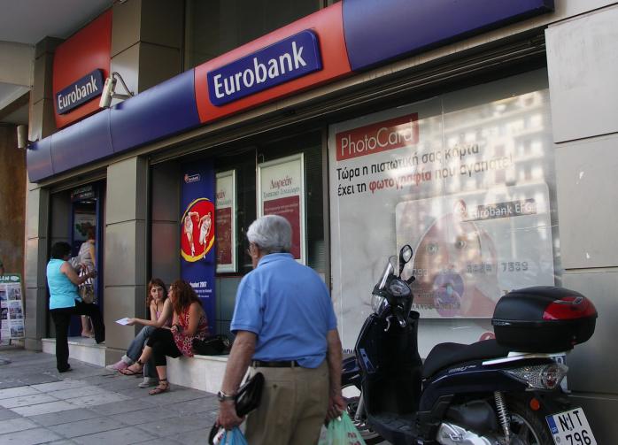 Грецькі банки просять допомоги. Що чекає на їх українських «дітей»?