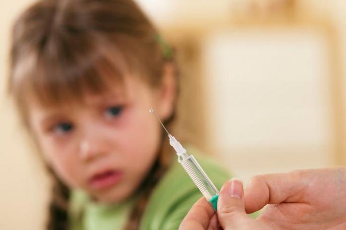 Китайско-французская вакцина: что кололи нашим детям