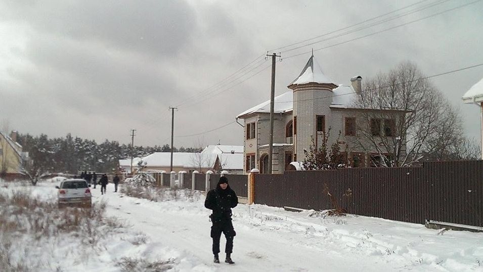 Недобудований будинок по вул. Шептицького, 18, де сиділи розвідники. Фото: vesti-ukr.com