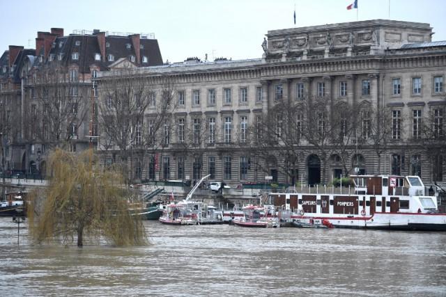 Повінь у Парижі. Фото: AFP