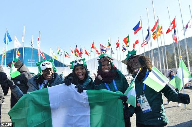Фото: Нигерийские спортсмены мерзнут