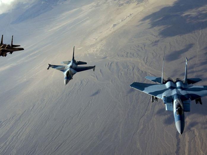 Армия Асада сбила израильский F-16, бомбардировавший военные цели Ирана и Сирии (ФОТО)