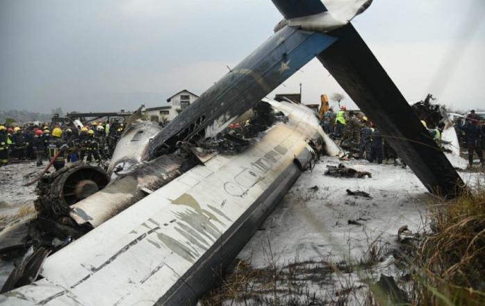 Авіакатастрофа в Катманду: опубліковано перші кадри з місця події (ФОТО, ВІДЕО)
