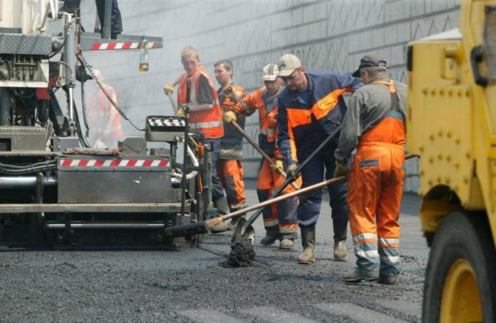 Кличко назвал дороги в Киеве, которые капитально отремонтируют в 2018 году