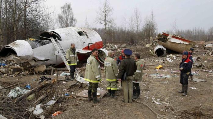Смоленская катастрофа: самолет Качиньского уничтожили два взрыва