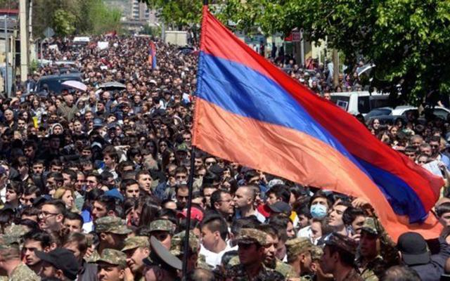 Протесты в Армении. Фото: BBC