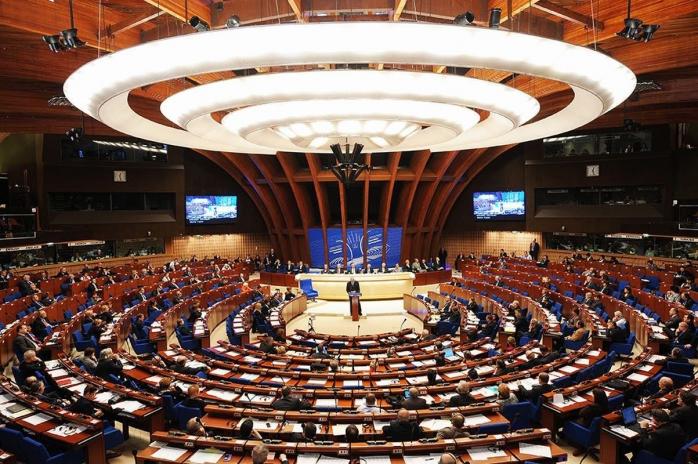 Коррупция в ПАСЕ: страны-члены приняли резолюцию по борьбе с подкупами