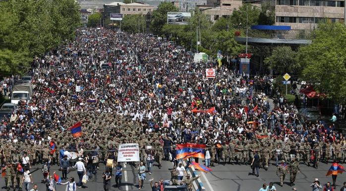 Протесты в Армении. Фото: Twitter/ERTSocial 