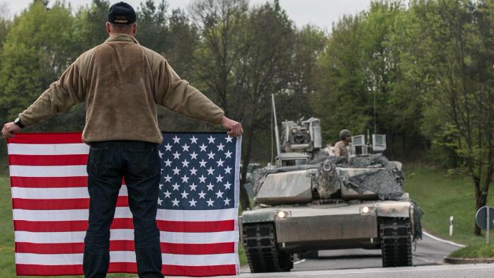 Танки Abrams. Фото: Twitter/US Army Europe