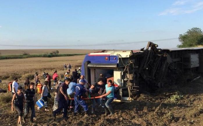 Аварія потяга в Туреччині. Фото: nv.ua