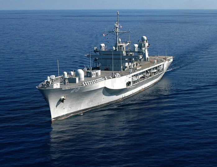 Один из участников учений – командный корабль USS Mount Whitney, фото: «Википедия»
