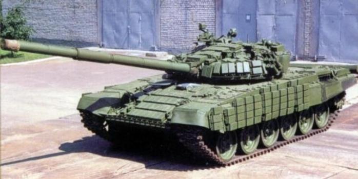 Зловмисники залишили танки Т-72 без нових двигунів, фото: Ulvovi.info