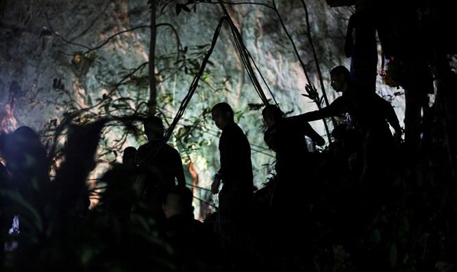 Британские дайверы, которые спасли детей из пещеры, не считают себя героями, фото: 7kanal