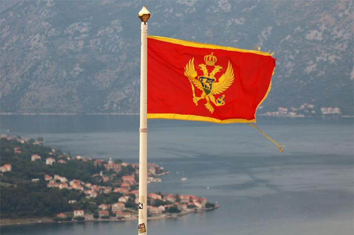 Прапор Чорногорії. Фото: flagger.ru