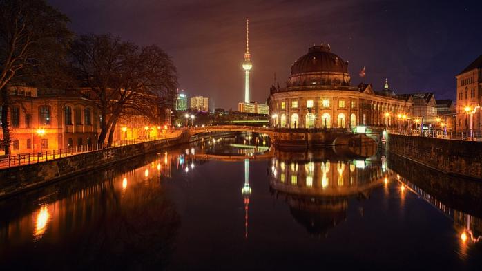 Ночной Берлин. Фото: pixabay.com