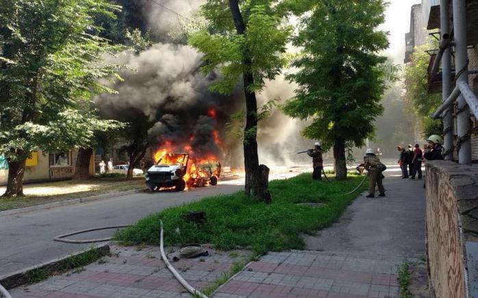 Взрыв автомобиля. Фото: Николай Колесник в Facebook