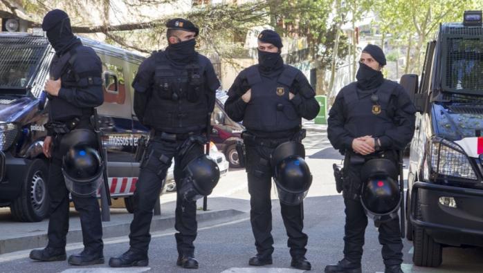 Испанская полиция. Фото: riafan.ru