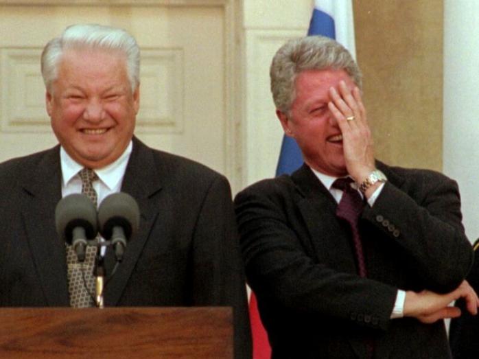 Борис Ельцин и Билл Клинтон, фото: «Мир меняется»