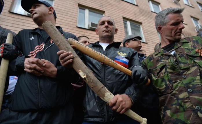Вторжение России в Крым и Донбасс начиналось при содействии криминальных кругов, фото: ura.news