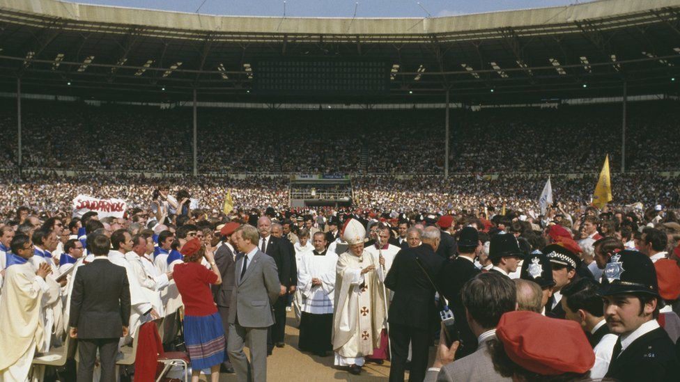 Візит Папи римського, фото - BBC