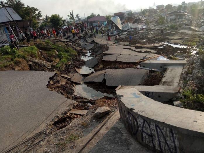 Последствия стихийного бедствия в Индонезии. Фото: Twitter