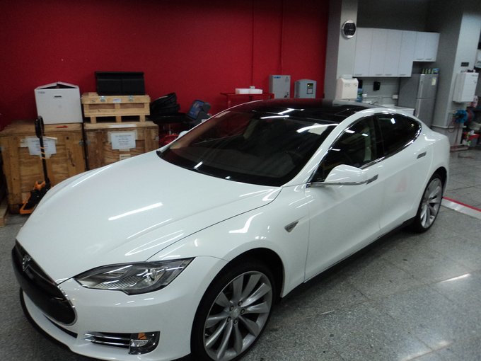 tesla model s грн