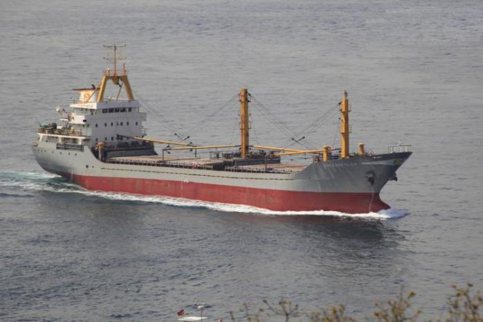 Reuters: У берегов Румынии на мине подорвалось турецкое судно