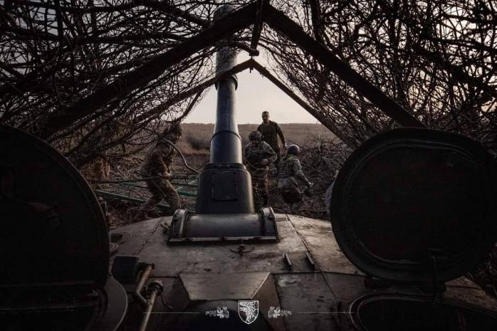 Расстрел техники в поле — эпическое видео полного разгрома российской колонны под Авдеевкой