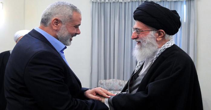Иран не планирует вступать в войну против Израиля, пишет Reuters. Фото: