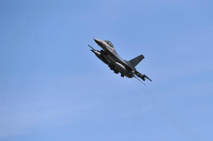  F-16 серьезно изменят ход войны - Воздушные силы партнерам