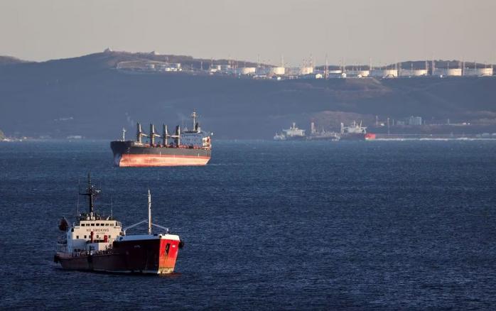 Після тиску США російську нафту припинили перевозити три грецькі компанії 