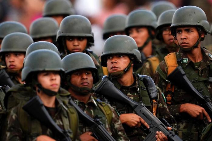 Бразилия стягивает войска к границе с Венесуэлой из-за угрозы нападения против Гайаны