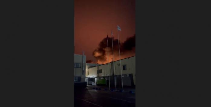 Наслідки удару по рашистах у Маріуполі, скріншот відео