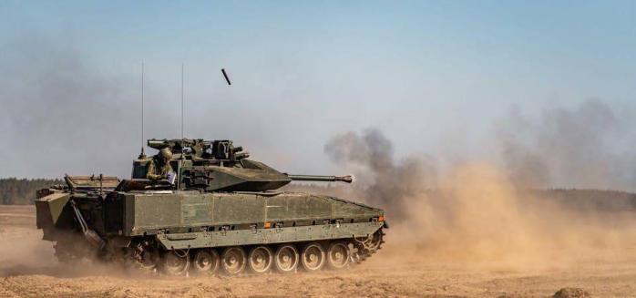Швеция и Дания закупят дополнительные боевые машины CV90 для Украины