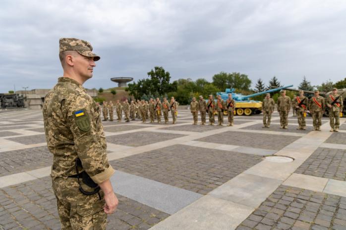 В отставку ушел заместитель командующего Сил ТрО, являвшийся одним из руководителей обороны Киева