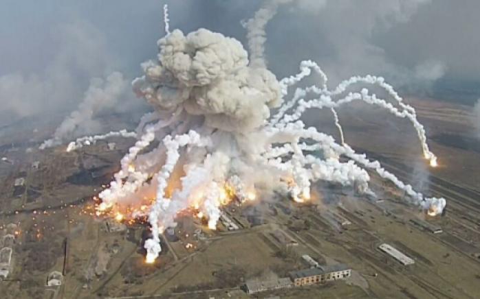 Операторы БПЛА уничтожили склад противотанковых мин россиян. Фото:
