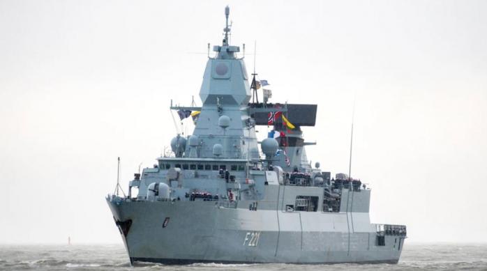 Германия отправила в Красное море 140-метровый фрегат бороться с йеменскими хуситами