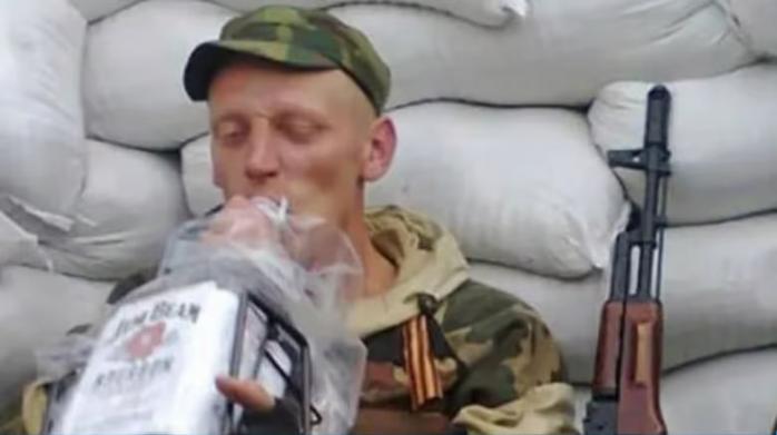 Россиянин на Луганщине во время попойки расстрелял сослуживцев 
