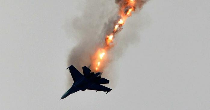 Російський пілот спрямував підбитий літак на окуповане село. Фото: 