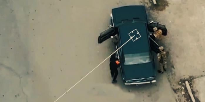 Уничтожение автомобиля российских захватчиков, скриншот видео