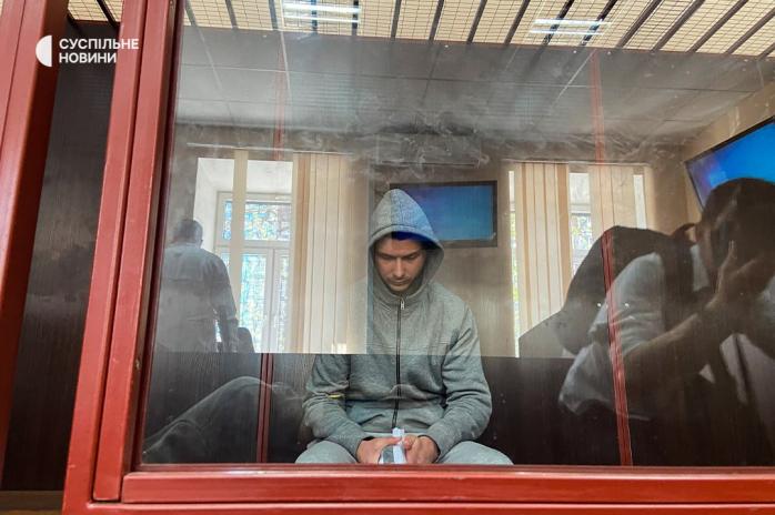 Заседание проходило в закрытом режиме, суд взял подозреваемого Косова под стражу на два месяца, фото - Watchers