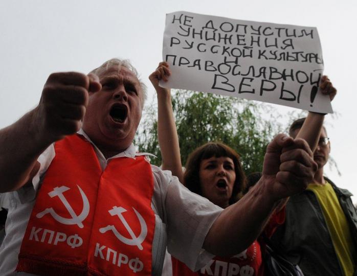 В российской Думе законодательно заставят иностранцев "уважать традиционные ценности"