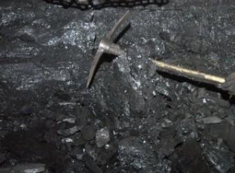 На шахте в Донецке после обрушения породы пропал горняк