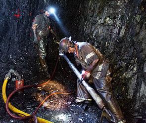 В Луганской области из-за обвала на шахте погиб человек
