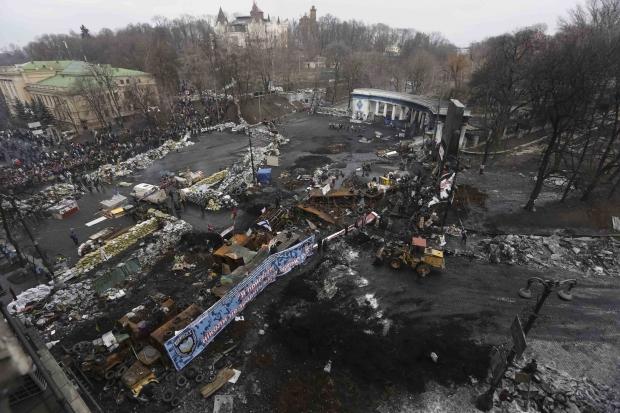 В Киеве остаются заблокированными улица Грушевского и Парковая аллея (ФОТО)