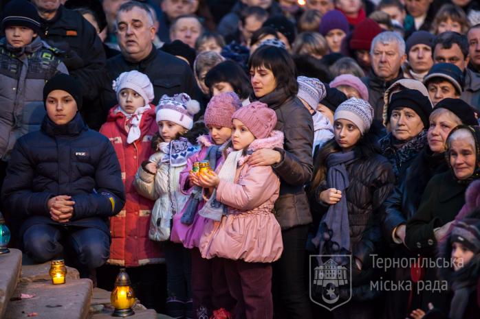 В Тернополе открыли площадь Героев Евромайдана (ФОТО)