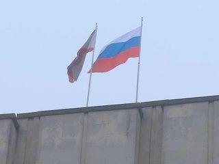 Вооруженные отряды захватили парламент в Крыму, чтобы «обеспечить нормальную работу» — Россия 24