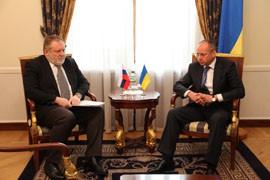 МЗС України зажадало термінових консультацій з Росією