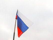 У Луганську та Харкові озброєні російські «туристи» встановлюють прапори РФ (ВІДЕО, ФОТО)