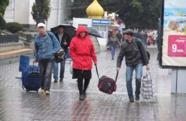 РНБО повідомляє про переселення майже 400 кримчан